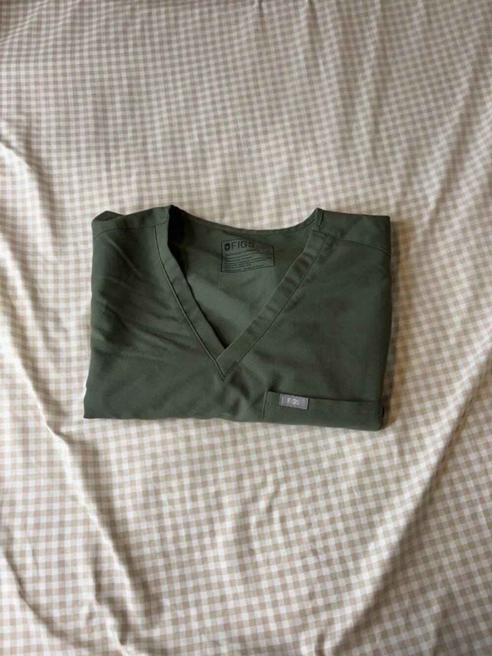 Figs Catarina Scrub Top in Moss